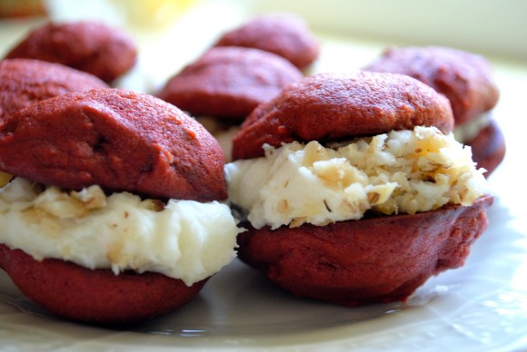 red-velvet-whoopies-21